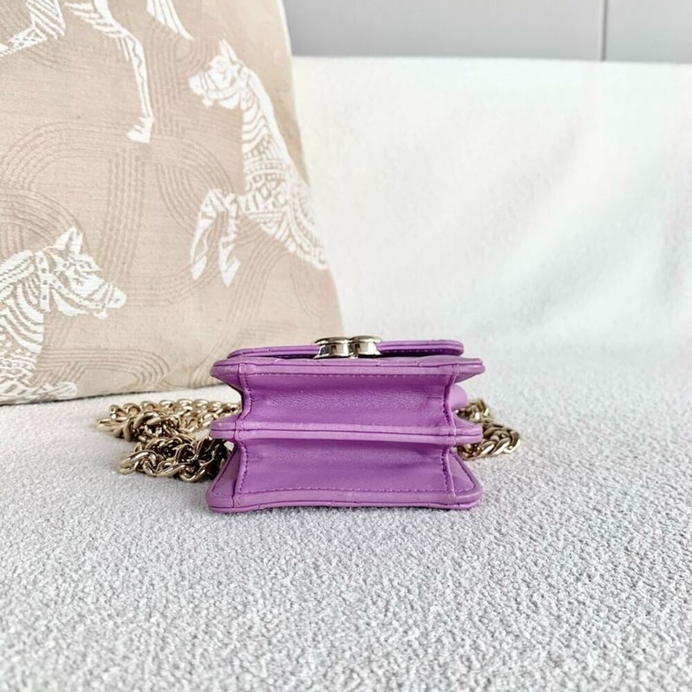 Chanel Women Pre-Loved Bag Very Good Condition - Picture 5 of 9